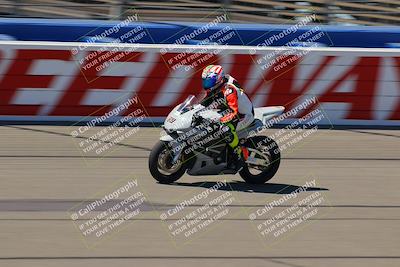 media/Jun-26-2022-Fastrack Riders (Sun) [[e3c435f101]]/Level 2/Start Finish/